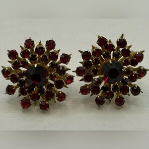 Vintage Coro Ruby Red Rhinestone Cluster Screw Back Earrings